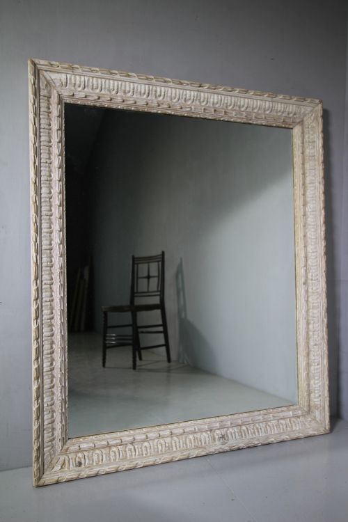 Large Georgian Antique Carved Gesso Mirror.