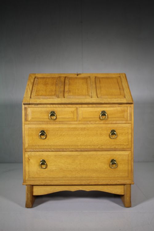 1930'S Heals Oak Bureau by Arthur Reynolds.