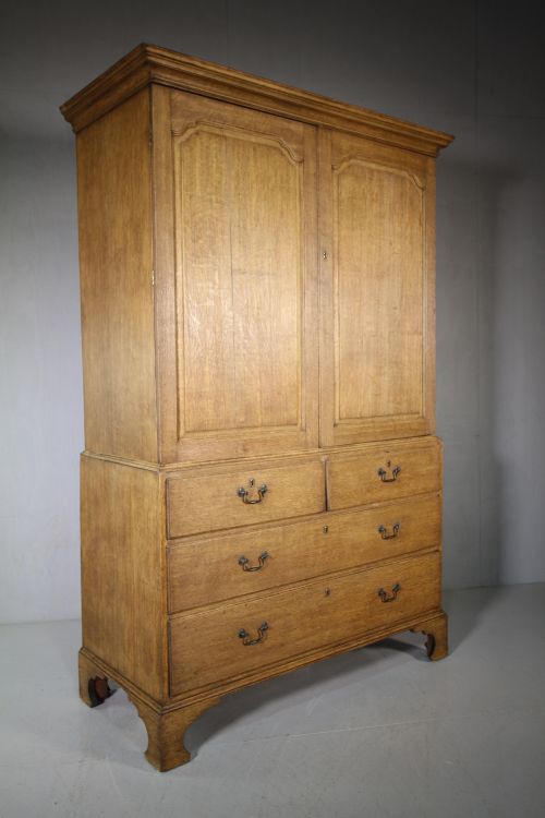 Georgian Antique Oak Linen Press Cupboard 570685