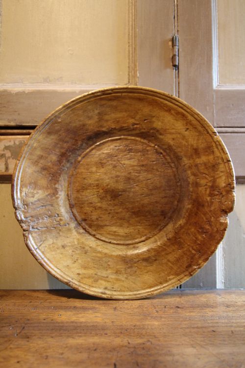 Early 18th Century Antique Sycamore Platter / Bowl