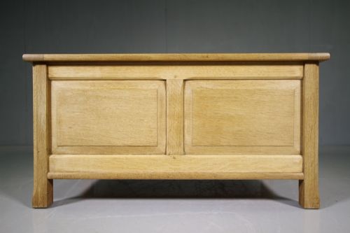 1930'S Heals Oak Bedding Box by Reynolds