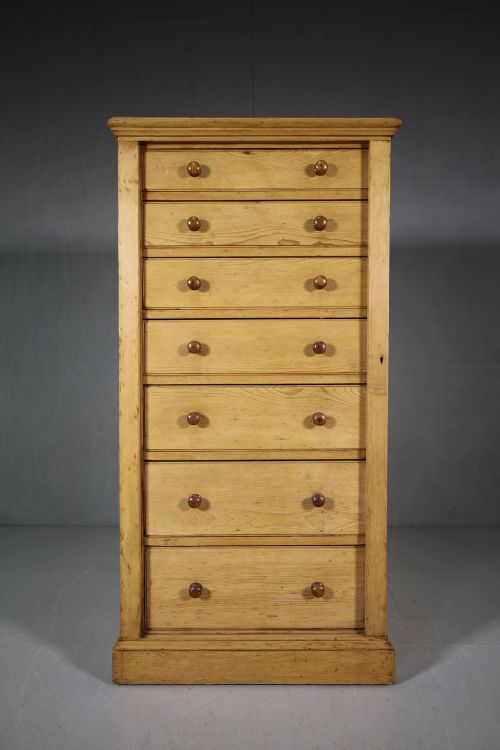 19th Century Englsh Antique Pine Wellington Chest