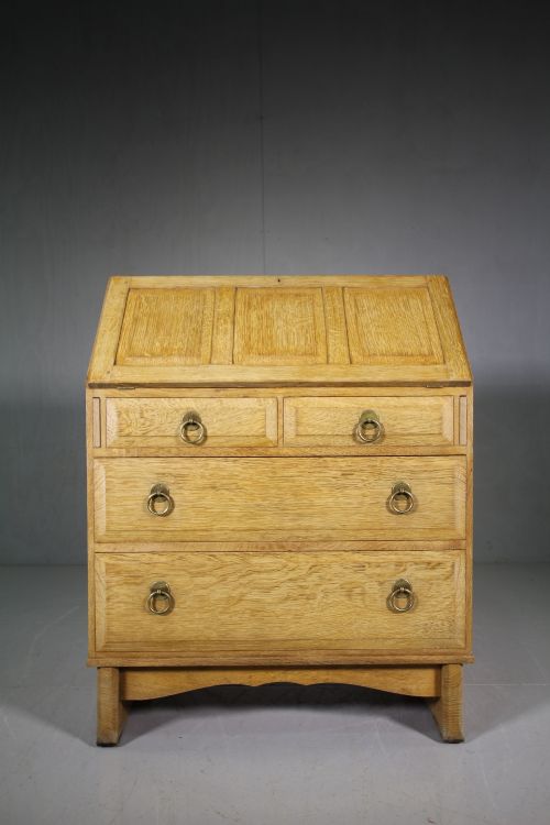 1930'S Heals Oak Bureau by Arthur Reynolds.