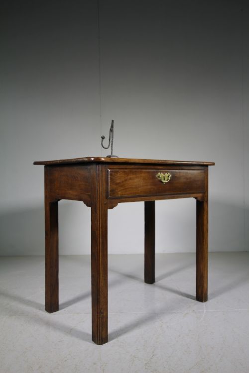 Beautiful Georgian Antique Elm Side Table
