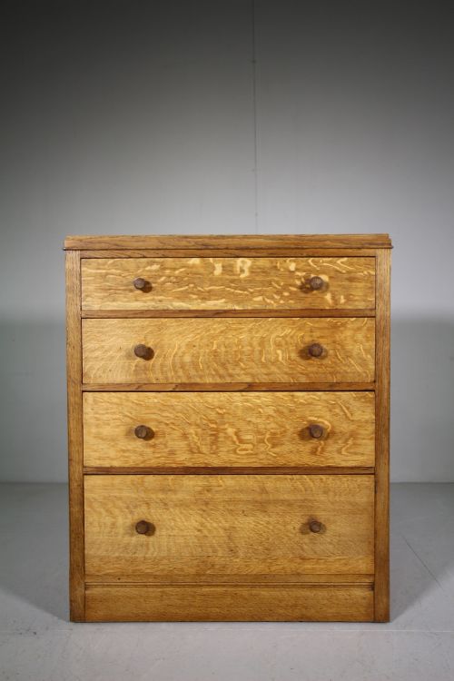 1930'S Heals of London Oak Chest of Drawers-label
