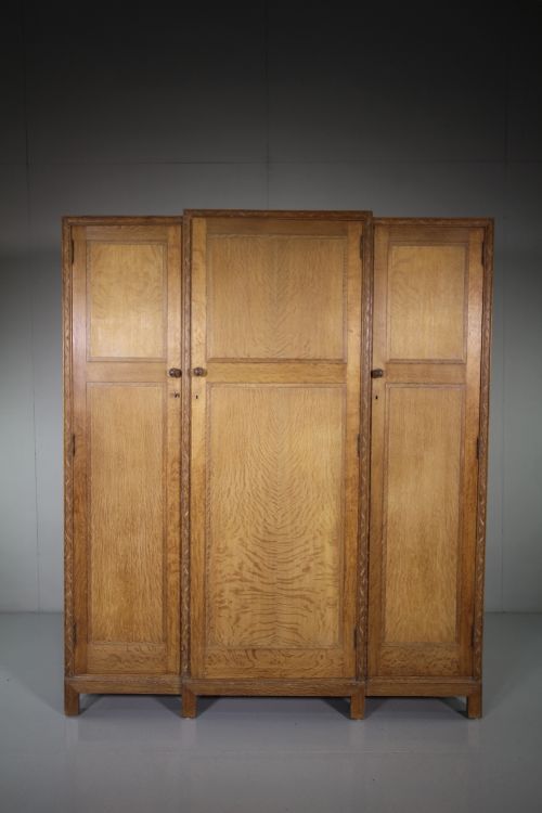 Fabulous Heals 1920'S Oak Triple Wardrobe - Labelled