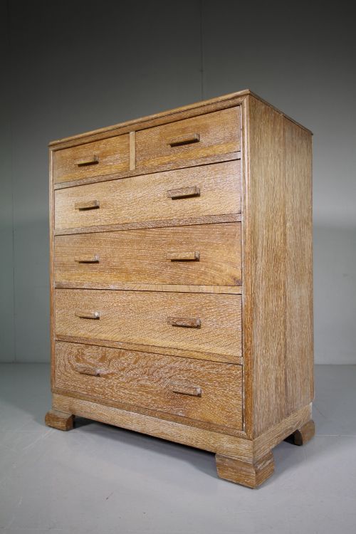 English Quality 1930'S Oak Chest of Drawers