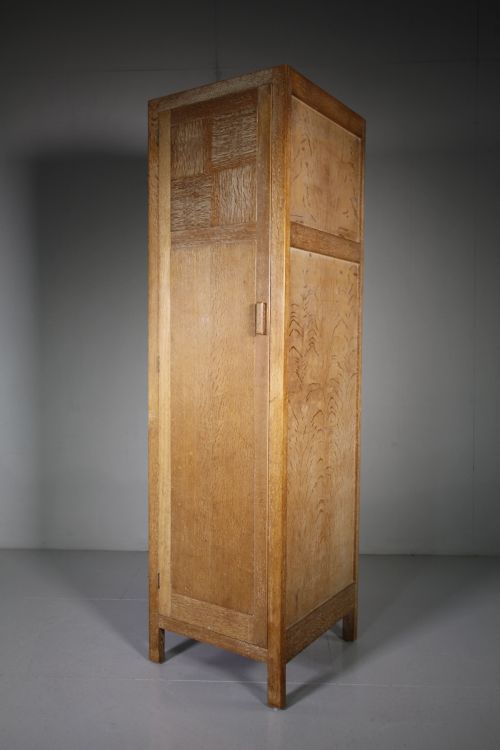 Heals 1920'S Oak Single Door Oak Wardrobe.