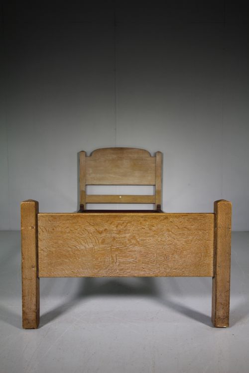 1920'S Heals of London Oak Single Bed