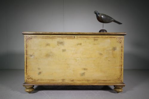 Early 19th Century Original Painted Pine Bedding Box