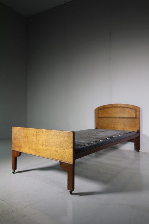 1930'S Arthur Simpson of Kendal Oak Single Bed