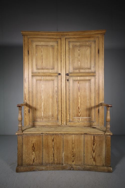 Fabulous Georgian Antique Pine Bacon Settle
