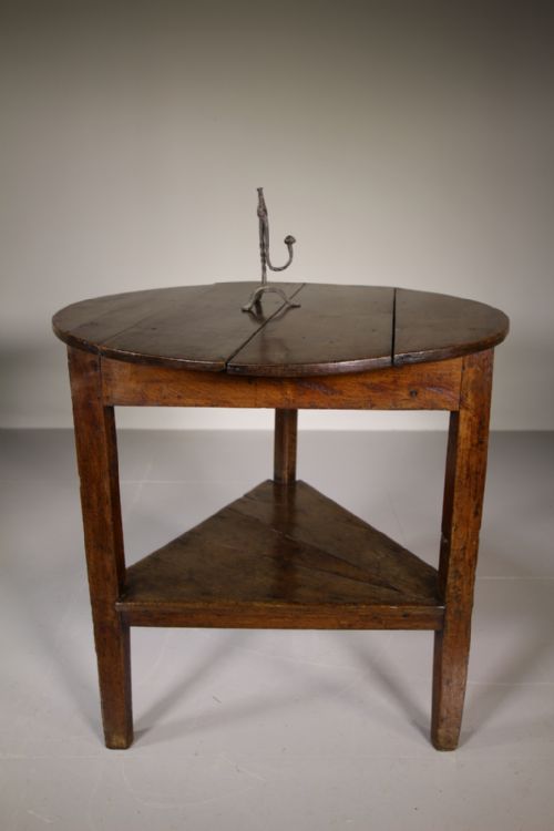English 18th Century Antique Oak Cricket Table