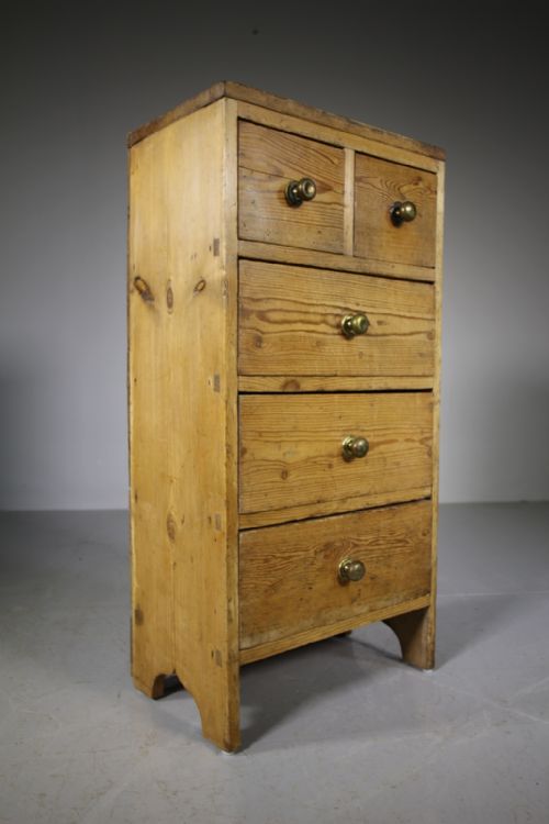 19th Century English Antique Scrubbed Pine Chest