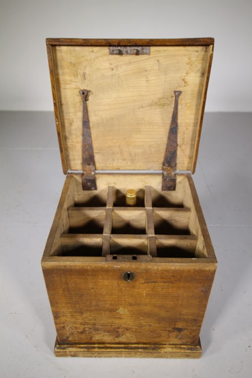 Georgian Antique Elm Tantalus Chest for Wine