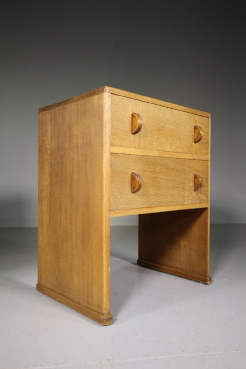 1920'S Heals Oak Chest of Drawers - Labelled