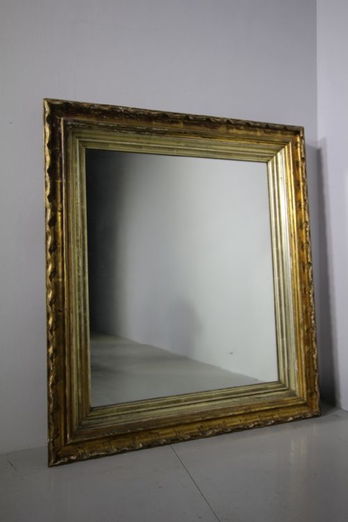 Early 19th Century Carved Wood Antique Gilt Mirror