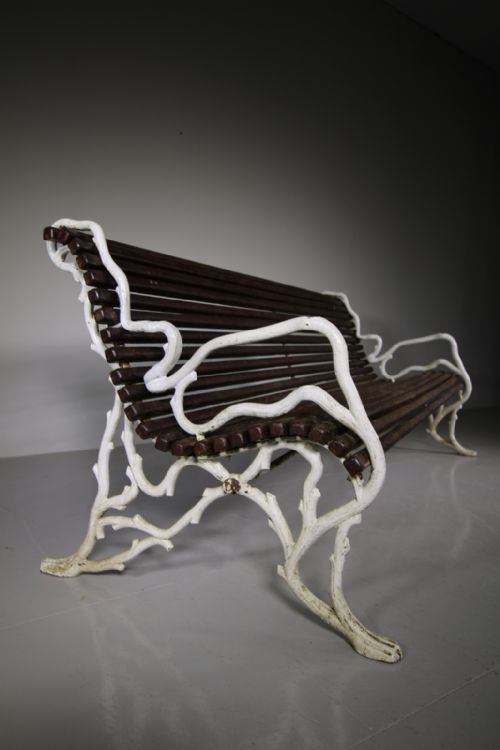 English 19th Century Antique Rustic Pattern Garden Bench
