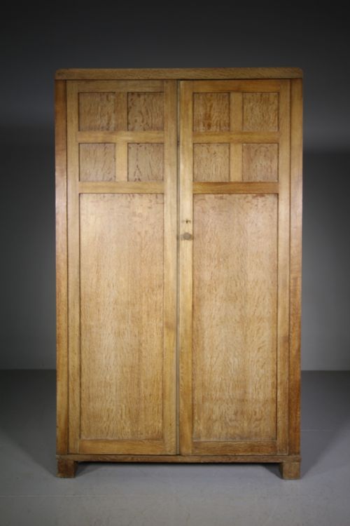 Heals 1920'S Fitted Oak Wardrobe - Labelled