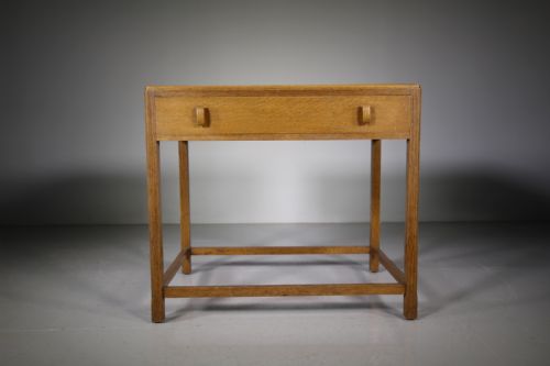 English 1930'S Oak Side Table by P.e. Gane
