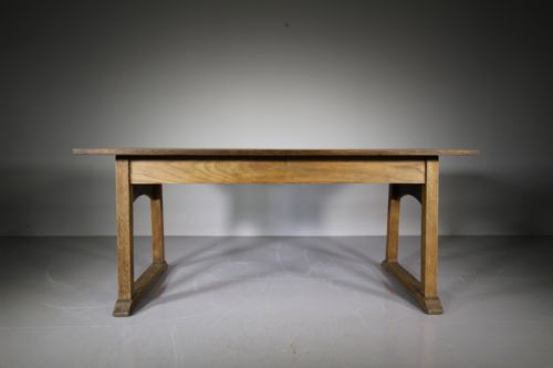 Heals Antique Oak Letchworth Dining Table