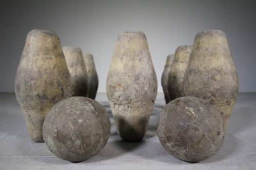 Edwardian Antique Set of English Tavern Skittles