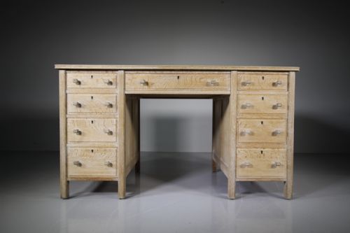 Heals of London 1920'S Fabulous Oak Pedestal Desk -Labelled