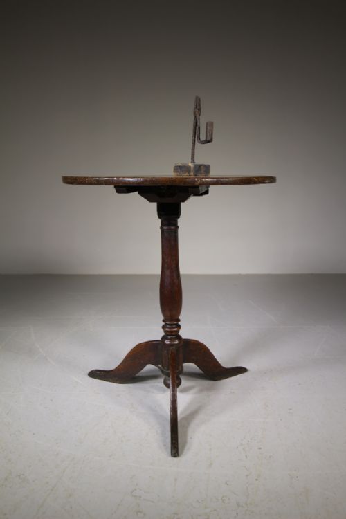 Early Georgian Antique Tripod Table