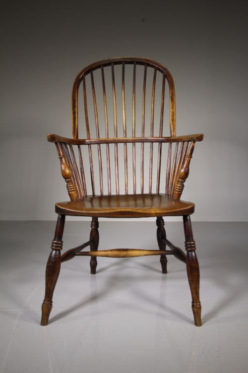 English 19th Century Antique Elm Windsor Armchair