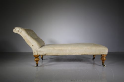 English William IV Antique Upholstered Day Bed