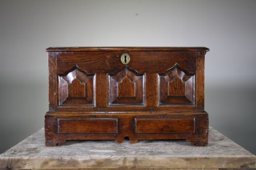 18th Century Welsh Antique Coffer Bach