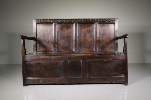 17th Century English Period Oak Antique Box Seat Settle