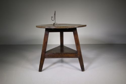 Georgian 18th Century Welsh Antique Cricket Table