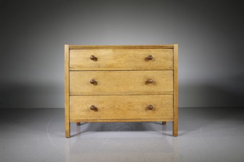 Heals Antique Oak Letchworth Chest of Drawers