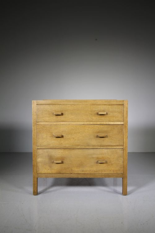 Heals 1920’S Oak Chest of Drawers – Labelled
