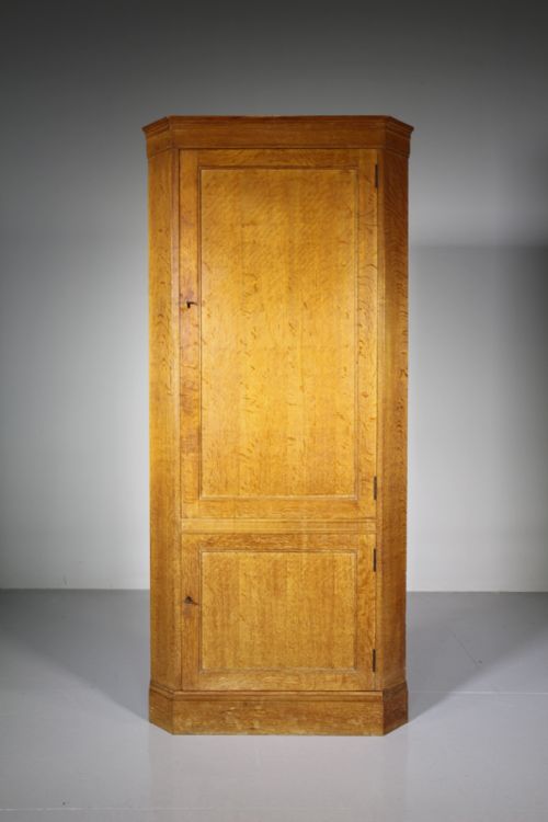 Heals of London 1920’S Tall Oak Corner Cupboard – Labelled