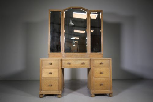 Heals 1920’S Buttery Hutch Oak Dressing Table – Labelled