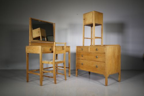 
Bath Cabinets Makers 1920’S Oak Chest of Drawers, Bedside, Dressing Table and Chair Set
