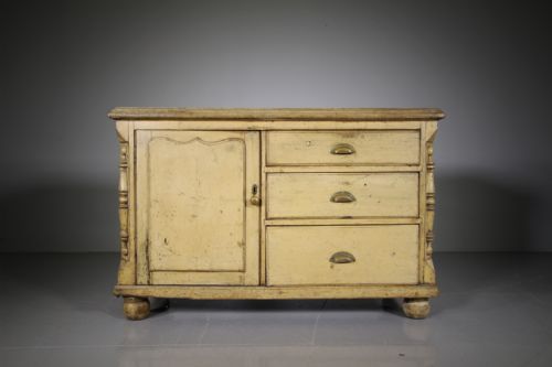 Lincolnshire Antique Painted Pine Dresser – All Original