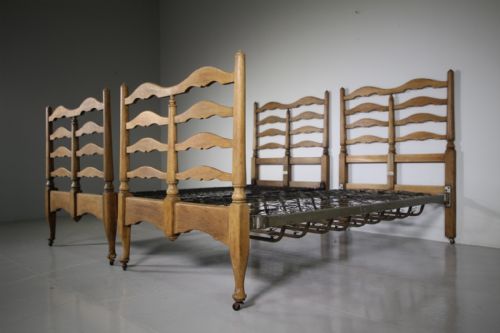 Pair of Heals Edwardian Oak Cottage Range Single Beds