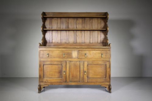 1920’S Greenings of Oxford Oak Dresser for Heals