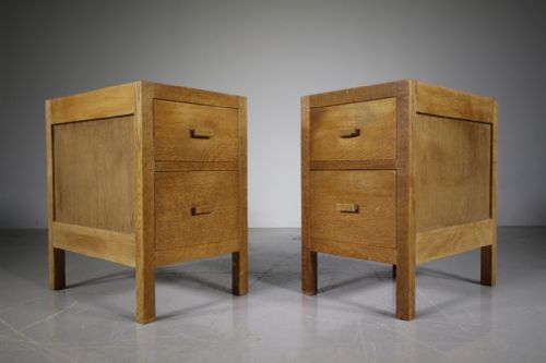 Pair of Heals 1920’S Oak Bedside Chests – Labelled