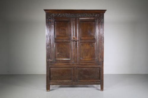 17th Century Antique Oak Westmoreland Hanging Wardrobe