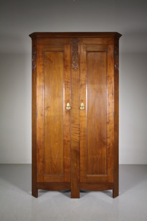 Arthur Simpson Edwardian Antique Walnut Corner Robe