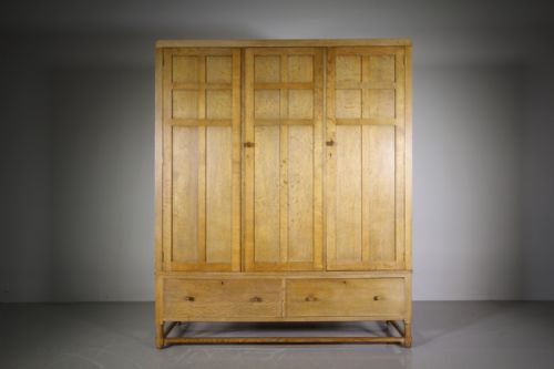 1920’S Heals of London Tilden Oak Triple Wardrobe