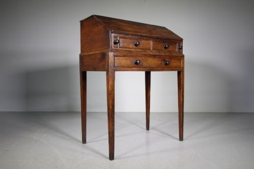 English 18th Century Antique Writing Table in Pine