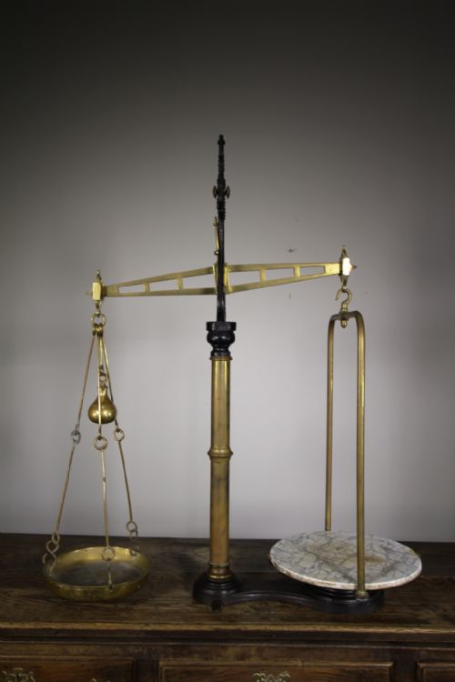 
Large 19th Century Antique Avery Shop Beam Scales
