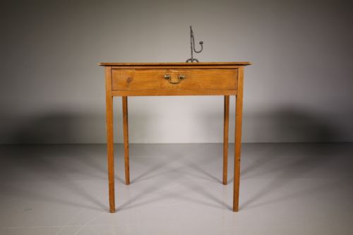 Simple English Georgian Antique Pine Side Table