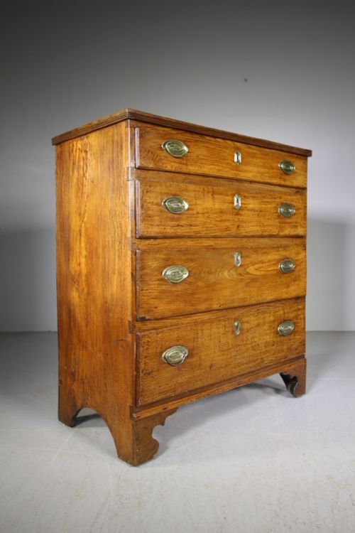 Georgian Antique Oak Chest of Drawers