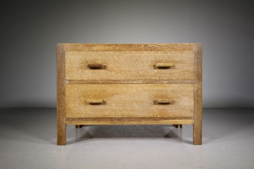 Heals of London 1920’S Low Oak Chest of Drawers – Labelled